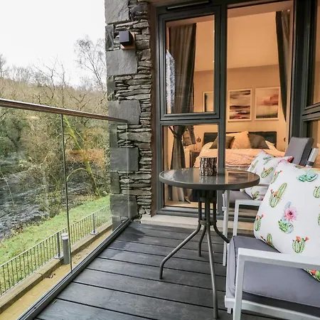 River View * Backbarrow